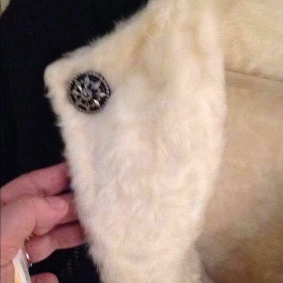 Chanel Paris Moscow 8.5k jacket shearling lined - Picture 6 of 8